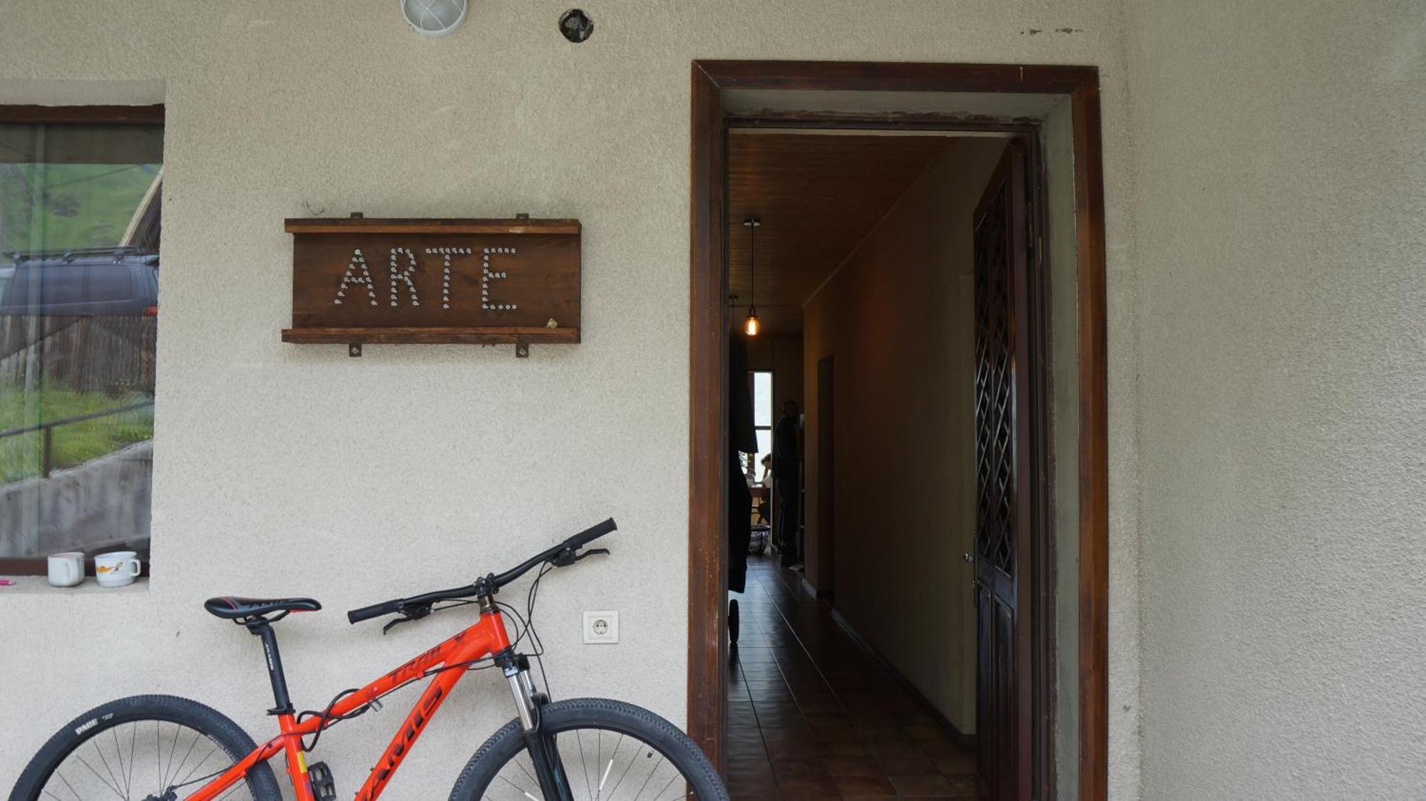 Arte In Kazbegi Hotel Exterior photo