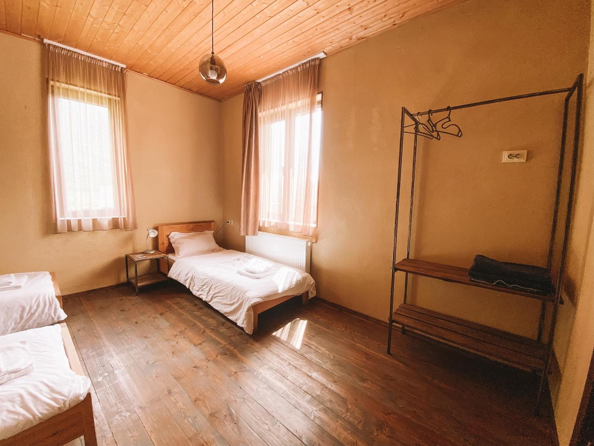 Arte In Kazbegi Hotel Exterior photo