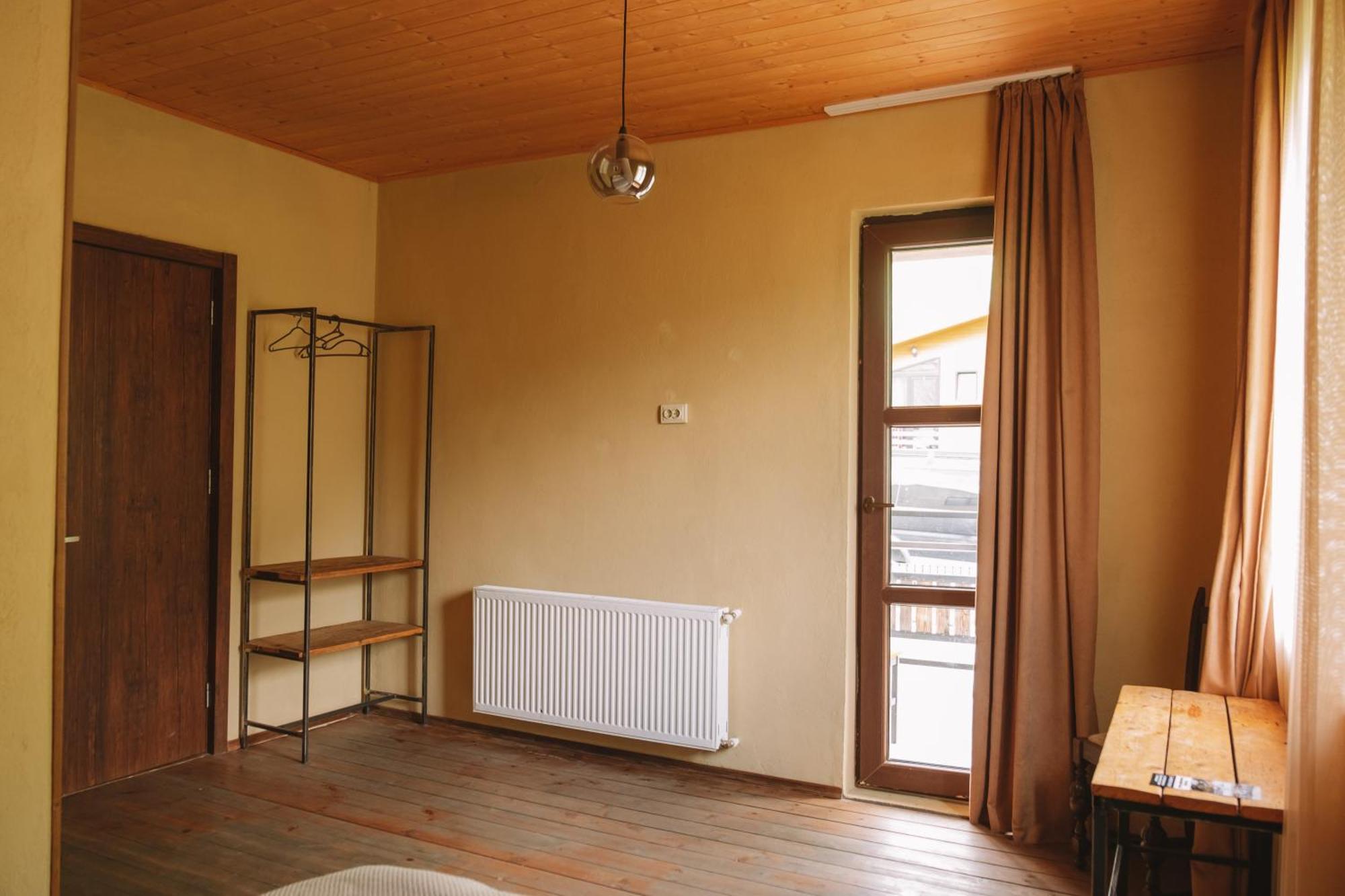 Arte In Kazbegi Hotel Exterior photo