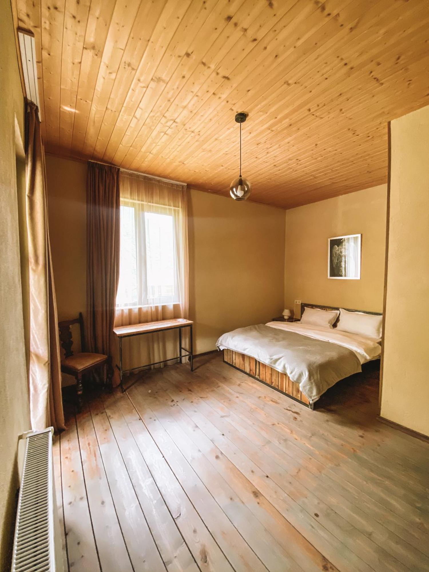 Arte In Kazbegi Hotel Exterior photo