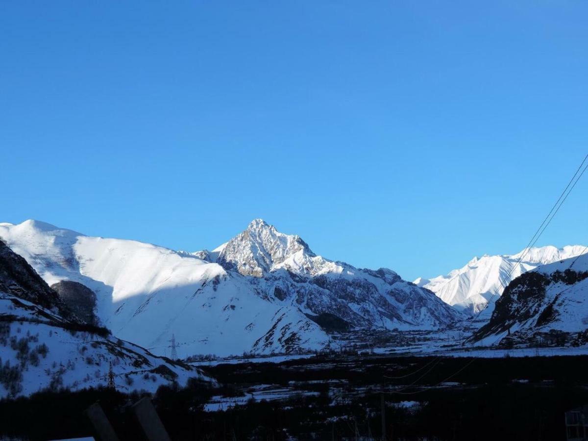 Arte In Kazbegi Hotel Exterior photo